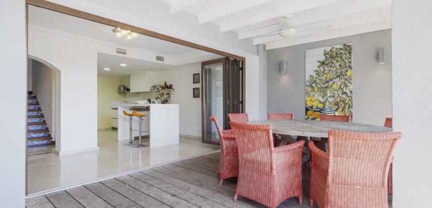 Exceptional 5-Bedroom Townhouse in La Perla de la Heredia, Benahavís