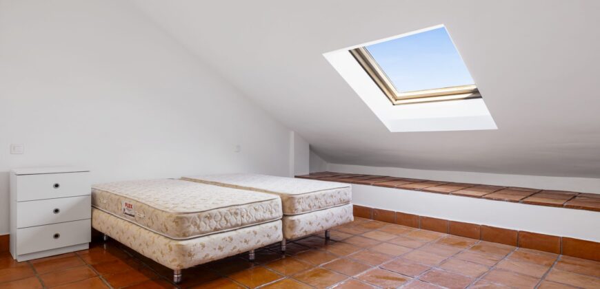Traditional Andalusian Semi-detached Villa in San Pedro de Alcántara, Marbella