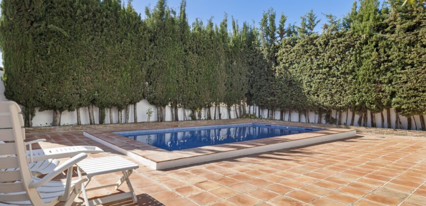 Traditional Andalusian Semi-detached Villa in San Pedro de Alcántara, Marbella