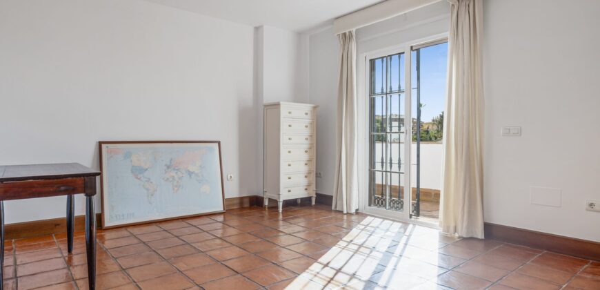 Traditional Andalusian Semi-detached Villa in San Pedro de Alcántara, Marbella