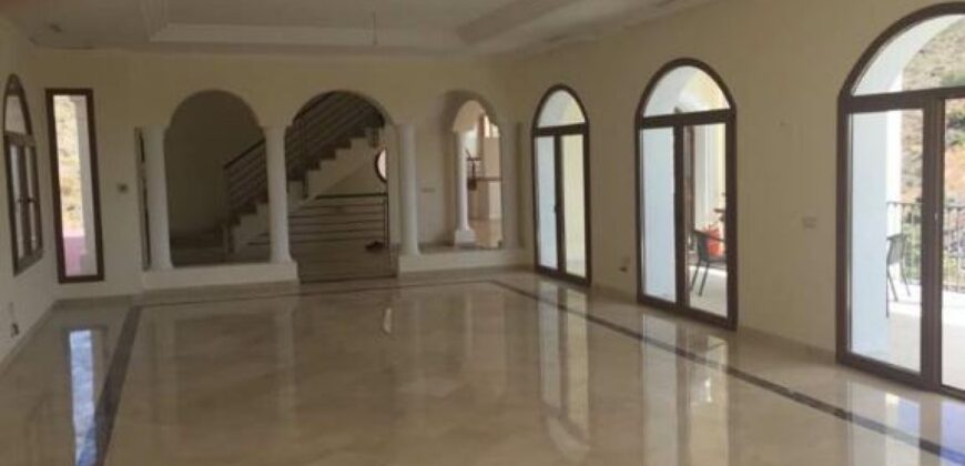 Stunning Villa in El Paraíso