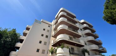 Beautifully Renovated Apartment in Nueva Andalucia