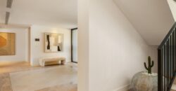 Beautiful 6 Bedroom Villa in Aloha