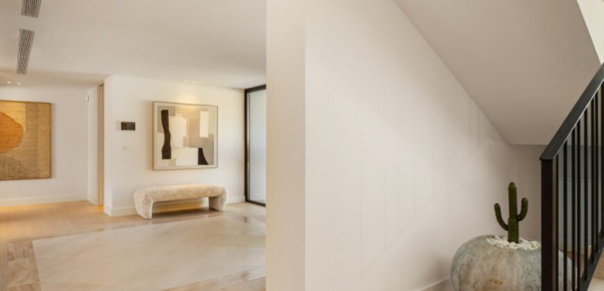 Beautiful 6 Bedroom Villa in Aloha