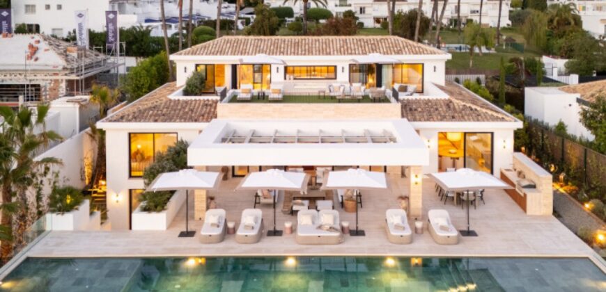 Beautiful 6 Bedroom Villa in Aloha