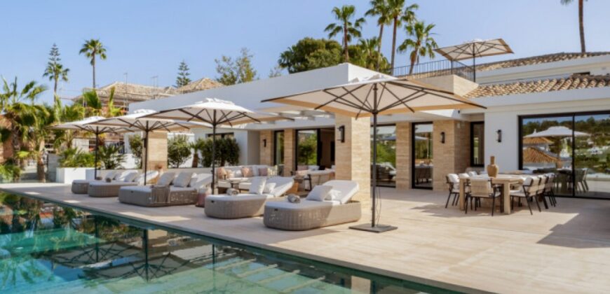 Beautiful 6 Bedroom Villa in Aloha