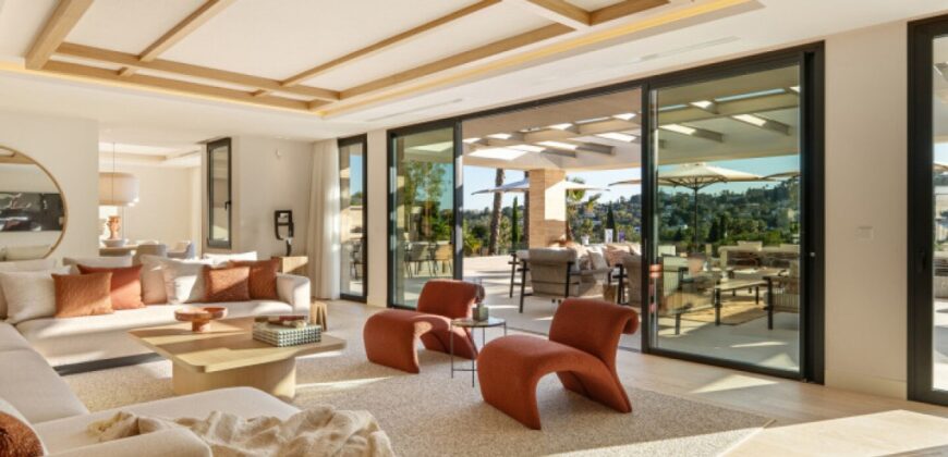 Beautiful 6 Bedroom Villa in Aloha