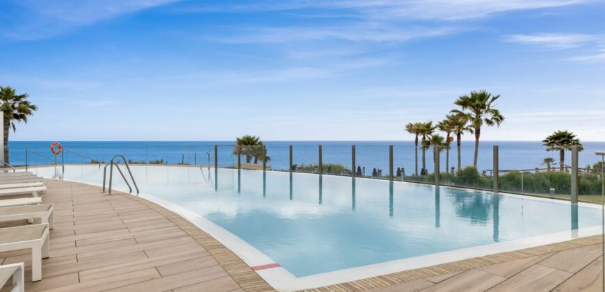 Exquisite Frontline Beach Apartment in The Edge, Estepona