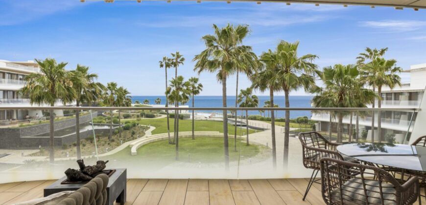 Exquisite Frontline Beach Apartment in The Edge, Estepona