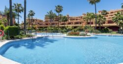 Elegant Beachfront Apartment in Riviera Andaluza, Estepona