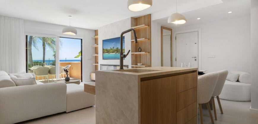 Elegant Beachfront Apartment in Riviera Andaluza, Estepona