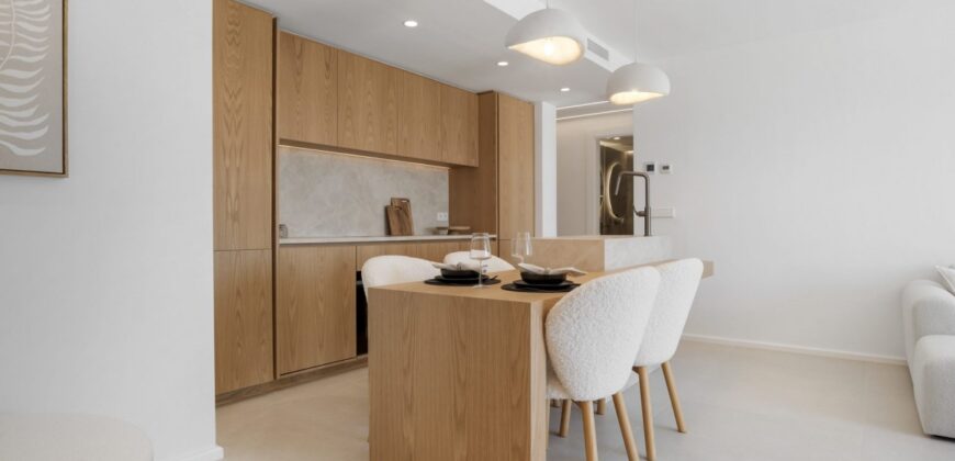 Elegant Beachfront Apartment in Riviera Andaluza, Estepona