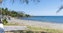 Elegant Beachfront Apartment in Riviera Andaluza, Estepona