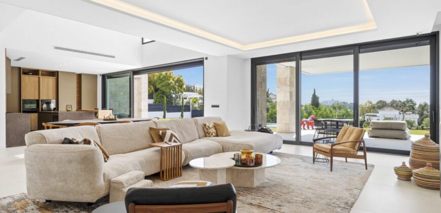 Stunning Contemporary Villa in La Alquería