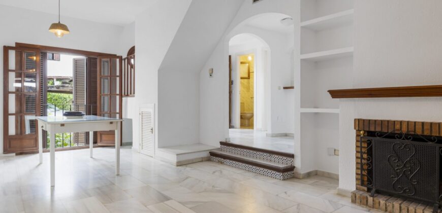 2-Bedroom Townhouse in Frontline Beach Complex – Bahía Azul, Estepona West