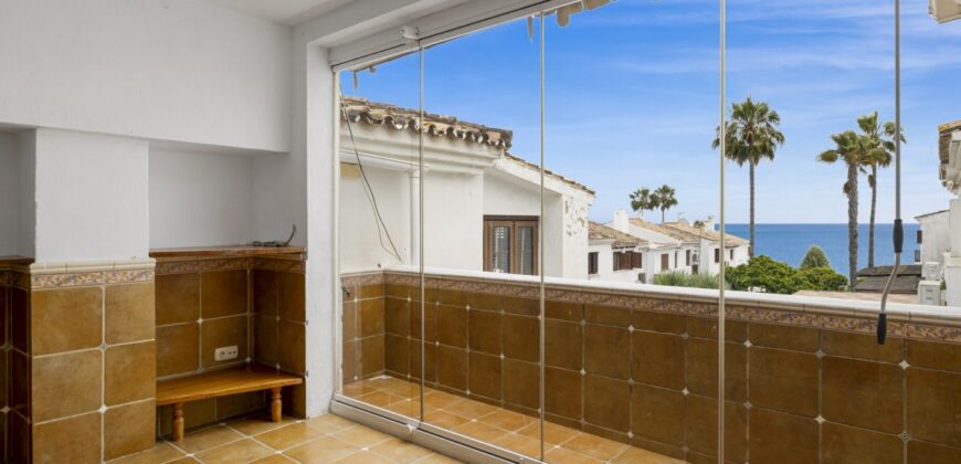 2-Bedroom Townhouse in Frontline Beach Complex – Bahía Azul, Estepona West