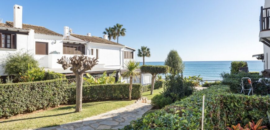 2-Bedroom Townhouse in Frontline Beach Complex – Bahía Azul, Estepona West