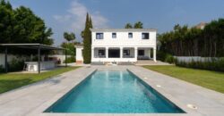 Tranquil and Luxurious 6 bedroom Villa in the heart of Marbella’s prestigious Nueva Andalucia.