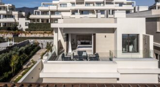 GARDEN VILLA IN URB. VELAYA