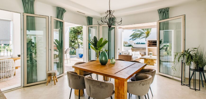 An elegant Andalusian style villa in La Resina Golf – New Golden Mile, Estepona