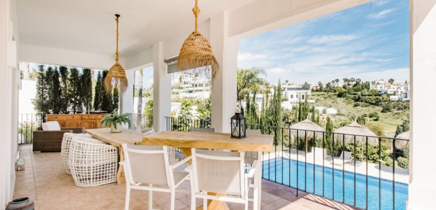 An elegant Andalusian style villa in La Resina Golf – New Golden Mile, Estepona