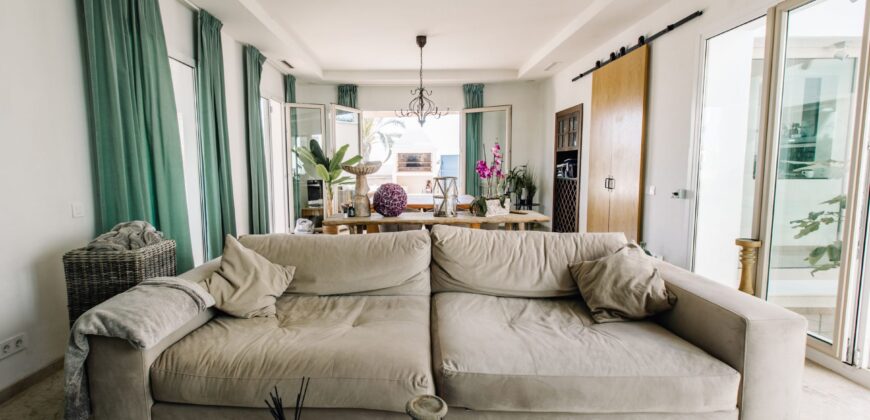 An elegant Andalusian style villa in La Resina Golf – New Golden Mile, Estepona