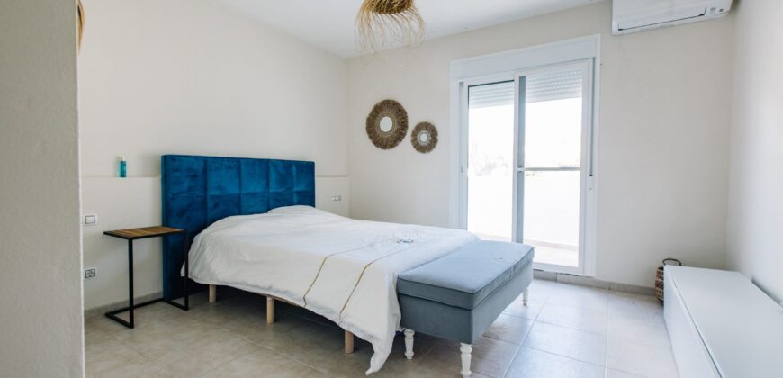 An elegant Andalusian style villa in La Resina Golf – New Golden Mile, Estepona