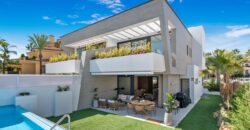Stunning Modern Townhouse in the Prestigious Banus Bay