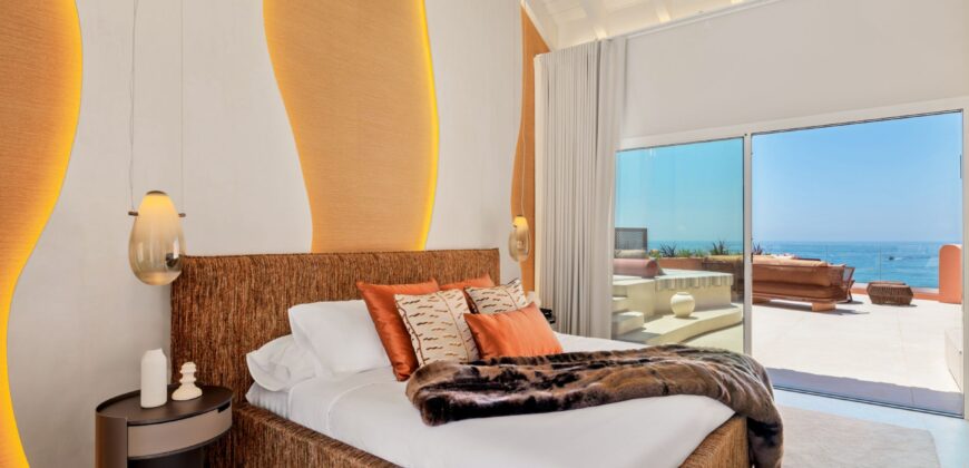 Luxurious Duplex-Penthouse in La Morera