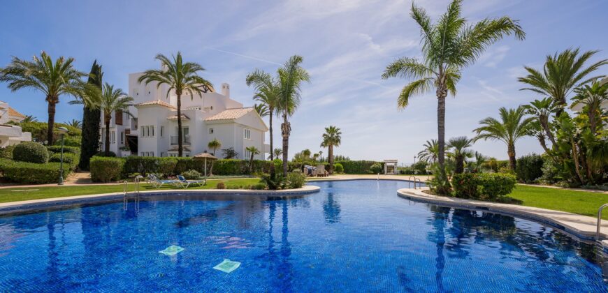 Beautiful Newly Renovated Apartment in Palm Beach