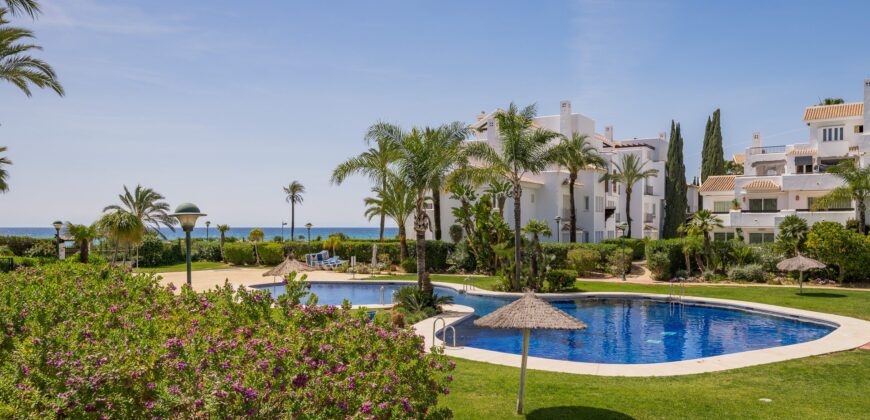 Beautiful Newly Renovated Apartment in Palm Beach