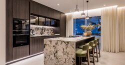 Beautiful Newly Renovated Apartment in Palm Beach