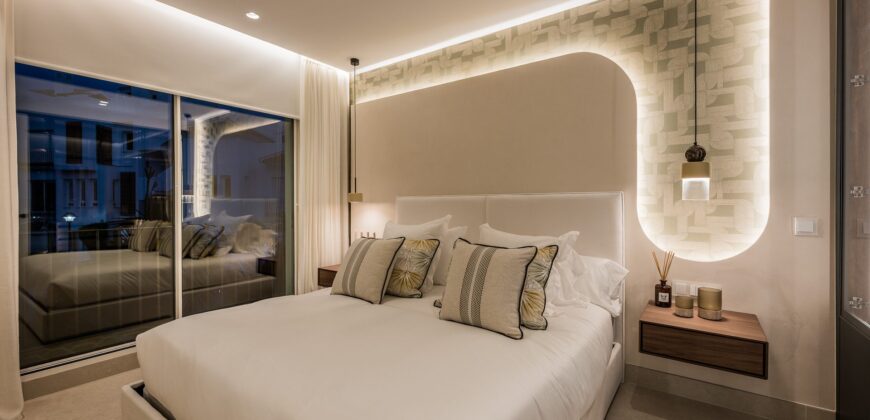 Beautiful Newly Renovated Apartment in Palm Beach