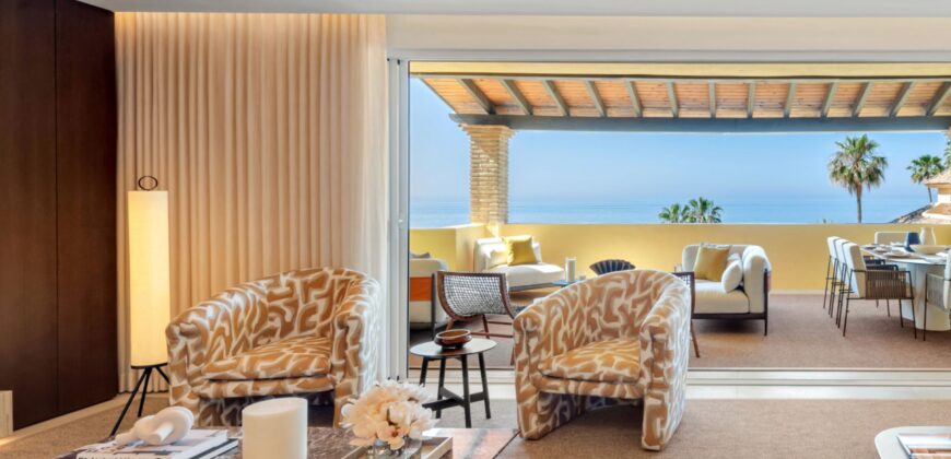 Remarkable Duplex-Penthouse In Río Real