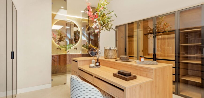 Remarkable Duplex-Penthouse In Río Real