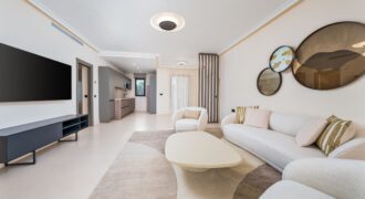 Bright and Spacious Apartment in Puerto Banús