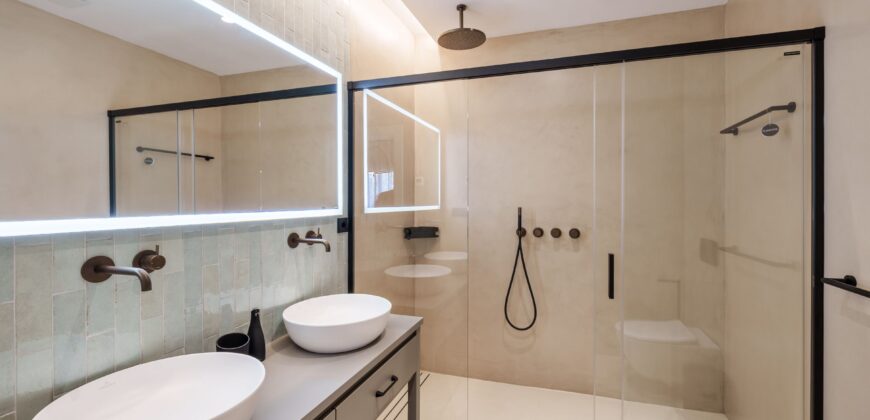 Bright and Spacious Apartment in Puerto Banús
