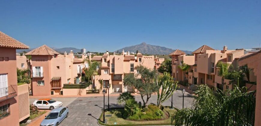 Spacious 3-bedroom Townhouse in prime location