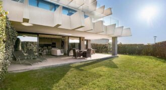 Modern Apartment in Exclusive Oasis 325 Development