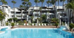 Exceptional contemporary apartment in the Puente Romano Resort on the golden mile