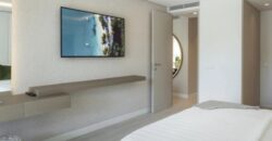 Exceptional contemporary apartment in the Puente Romano Resort on the golden mile