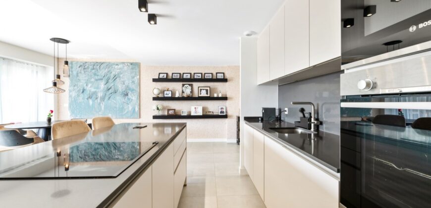 Modern Apartment in Exclusive Oasis 325 Development