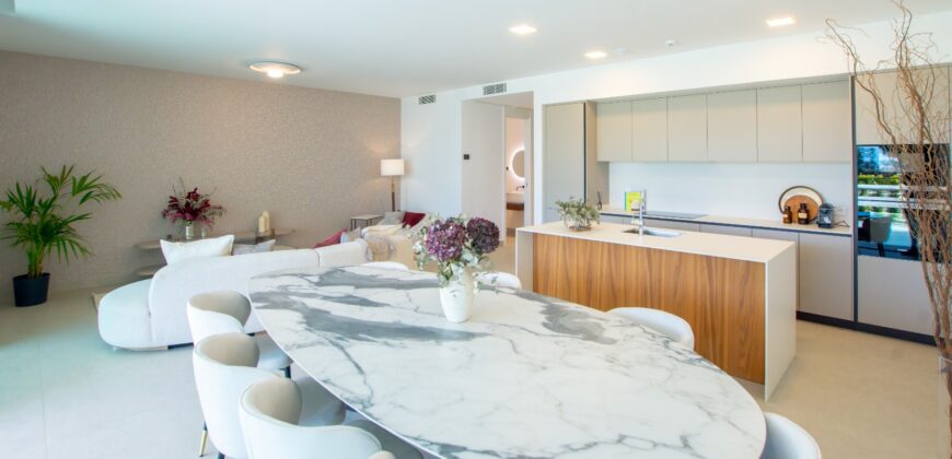 One-of-a-kind apartment in exclusive, 14 flat complex in Cabopino