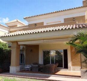 Charming Villa in Exclusive Urbanisation – A Perfect Coastal Retreat
