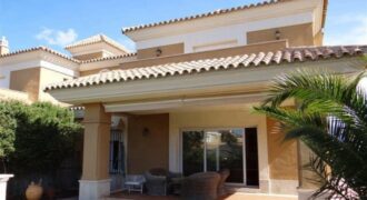 Charming Villa in Exclusive Urbanisation – A Perfect Coastal Retreat