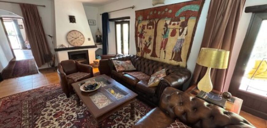 Charming Andalucian finca tucked away in the tranquil countryside of Casares