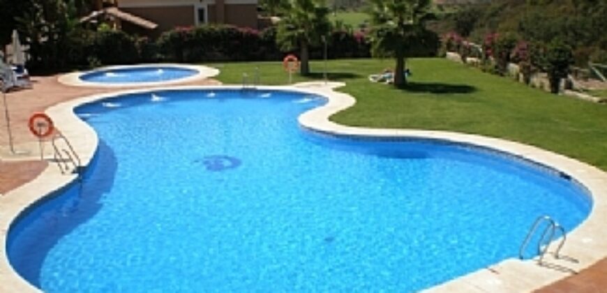 Charming Villa in Exclusive Urbanisation – A Perfect Coastal Retreat