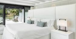 Stunning Villa combining a timeless outside with a lavish interior finish