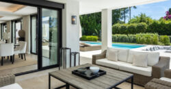 Stunning Villa combining a timeless outside with a lavish interior finish