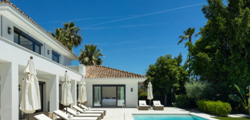 Stunning Villa combining a timeless outside with a lavish interior finish